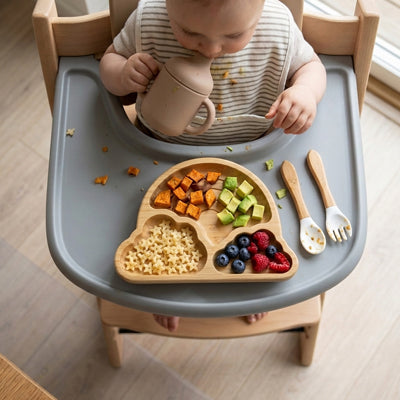 bebe savoure ensemble repas